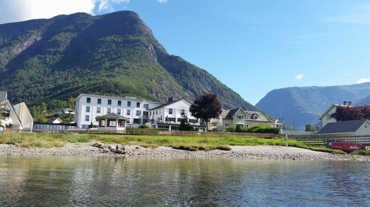 Skjolden Hotel Buitenkant foto